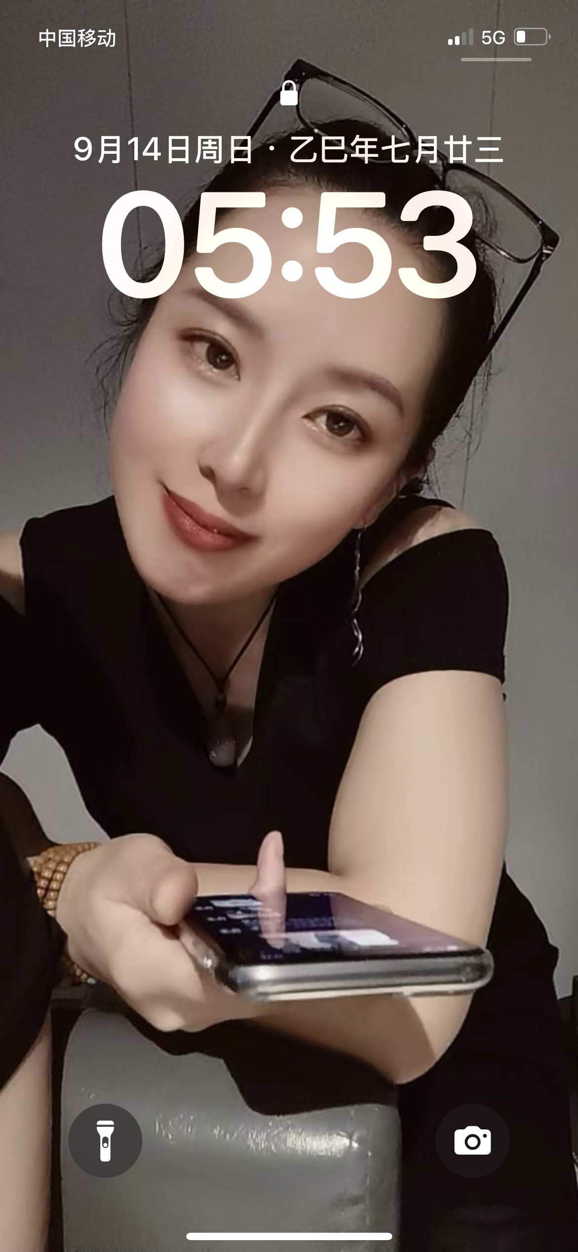 阿姨资料照片