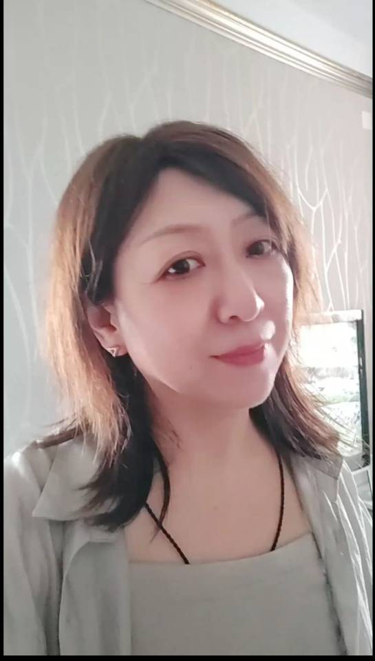 阿姨资料照片