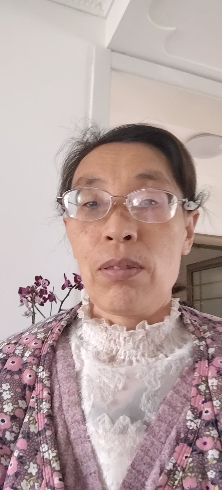 阿姨资料照片