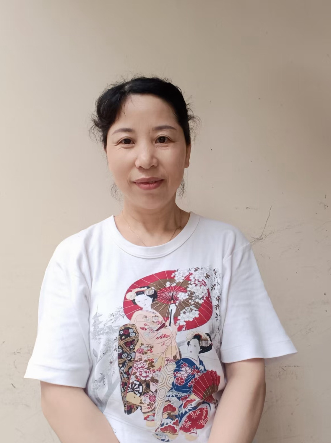 阿姨资料照片