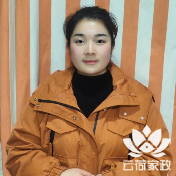 阿姨资料照片