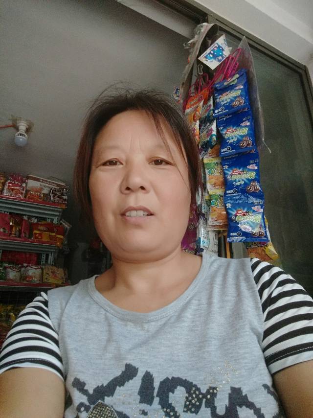 阿姨资料照片