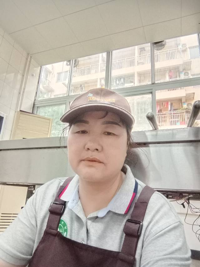 阿姨资料照片