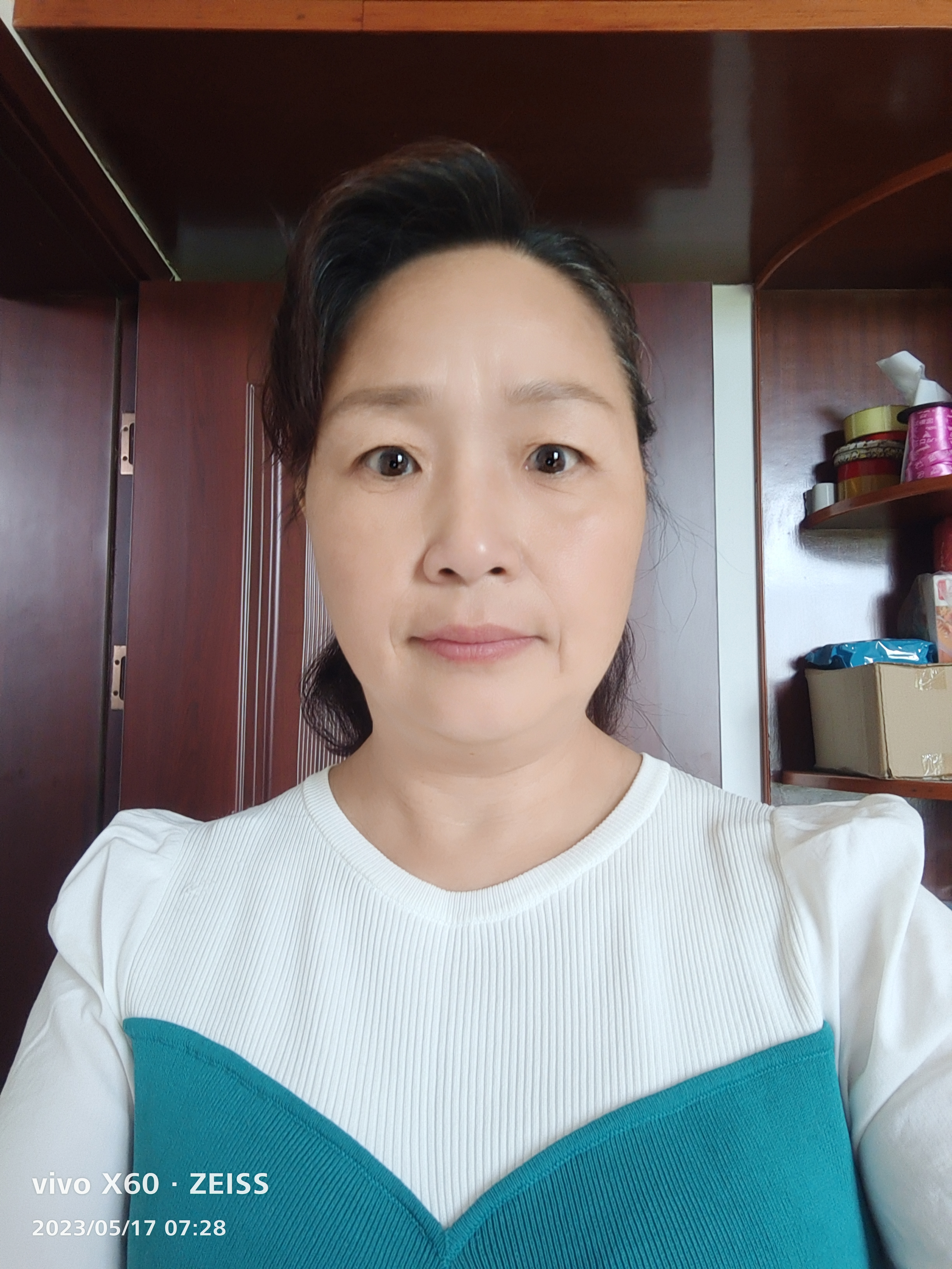 阿姨资料照片