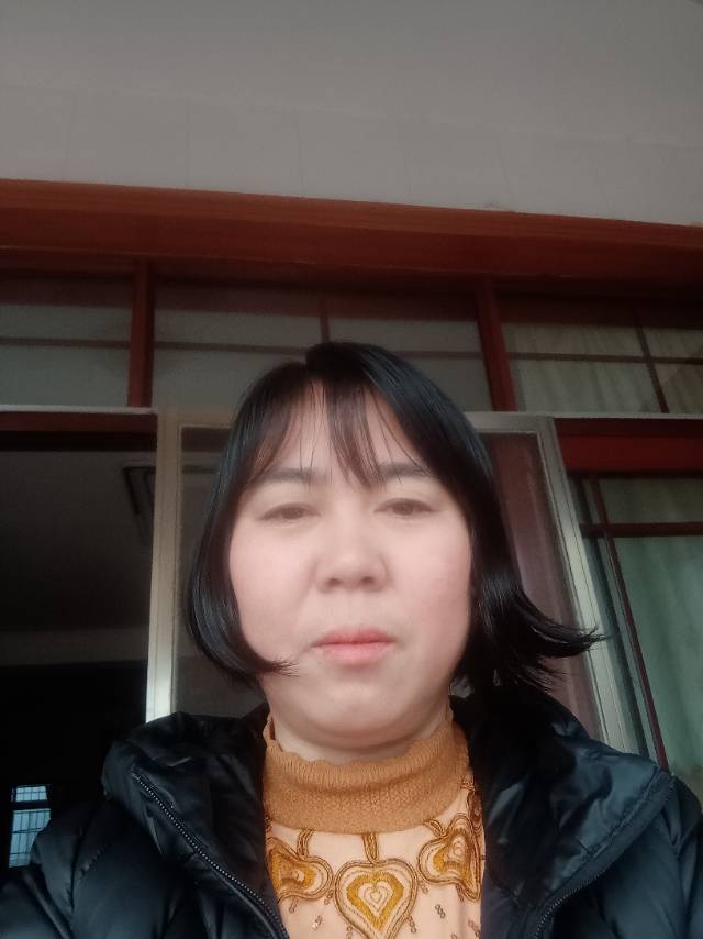 阿姨资料照片