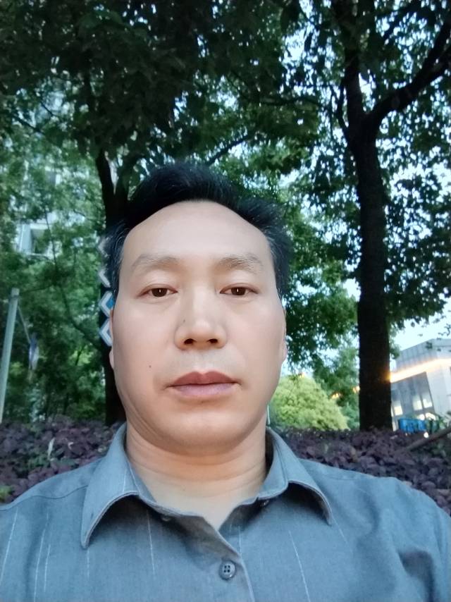 阿姨资料照片