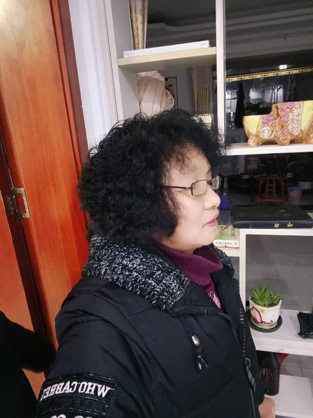 阿姨资料照片