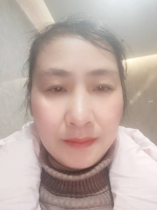 阿姨资料照片