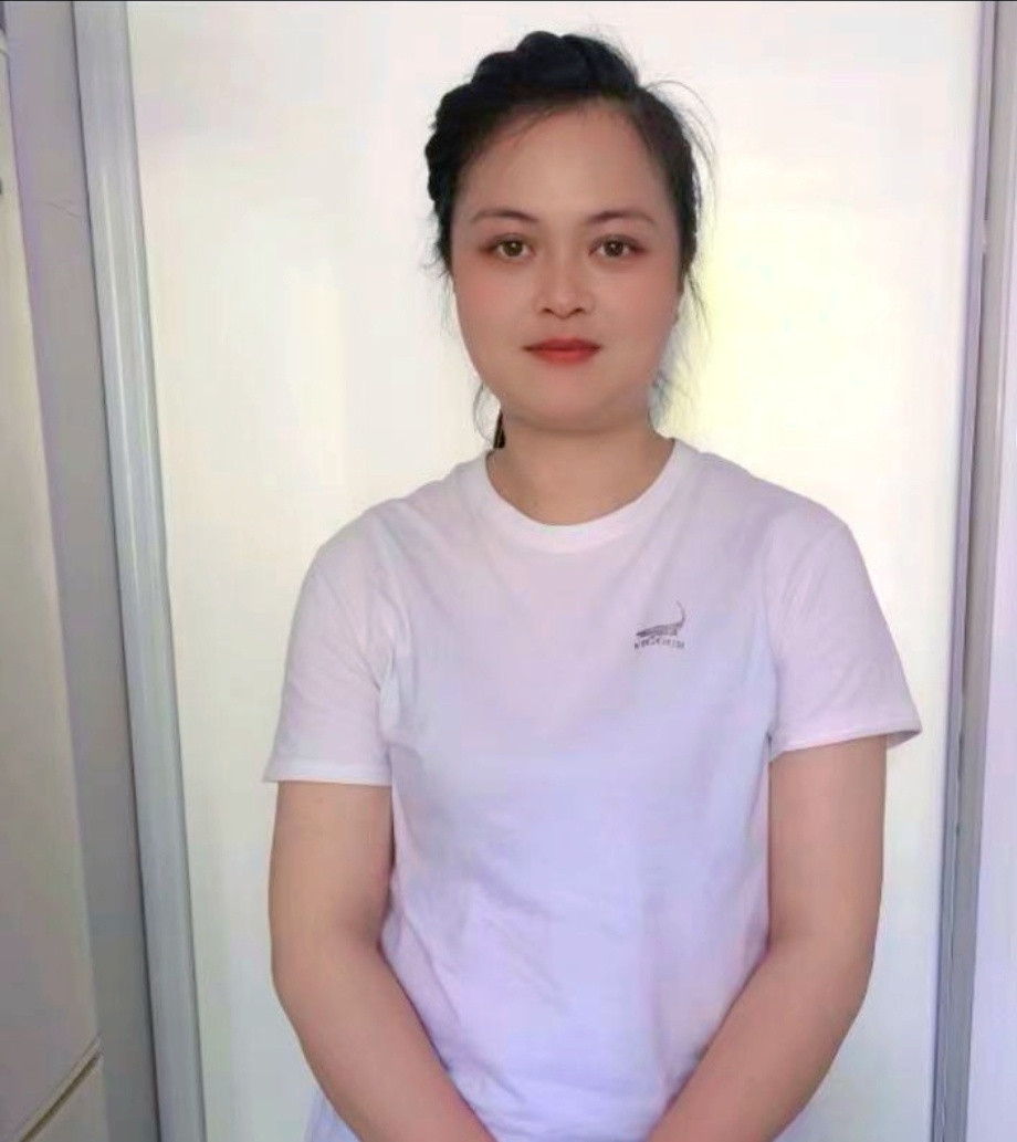 阿姨资料照片