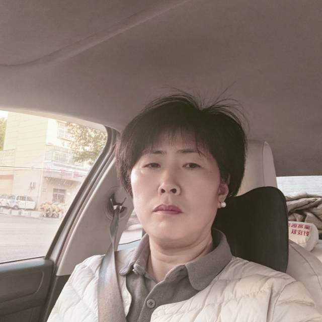 阿姨资料照片