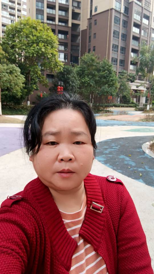 阿姨资料照片