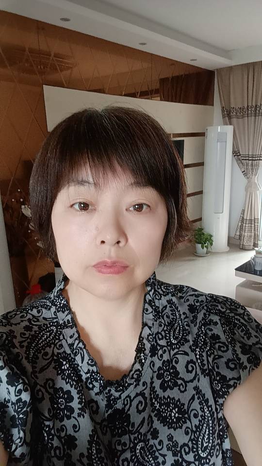 阿姨资料照片