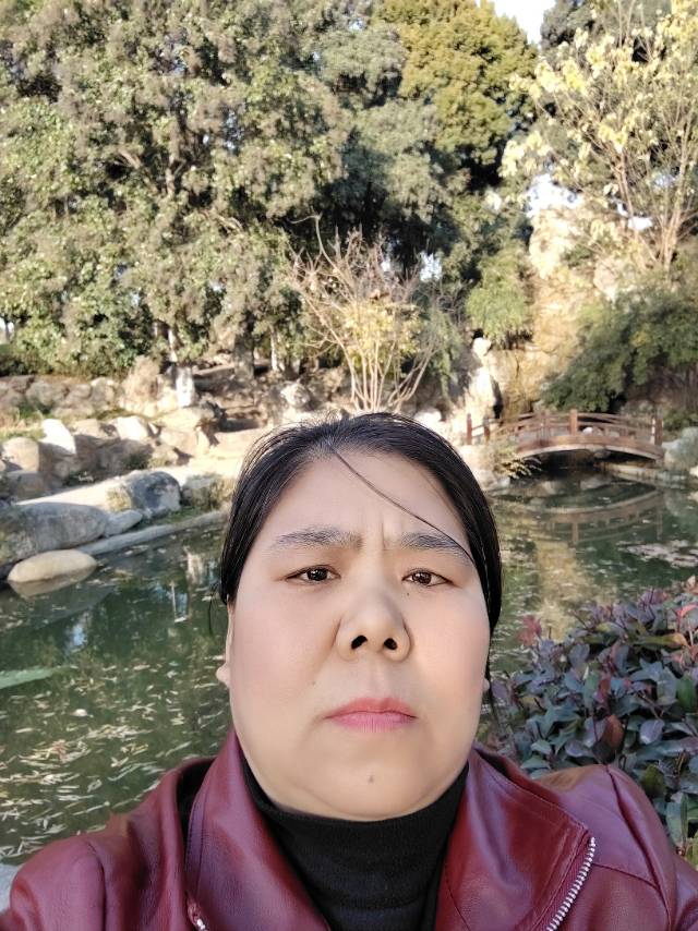 阿姨资料照片