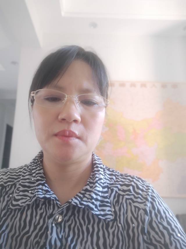 阿姨资料照片