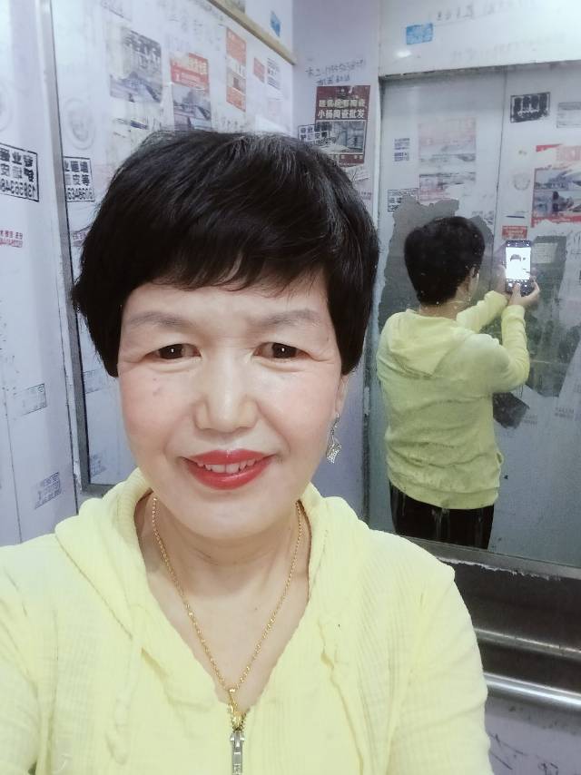 阿姨资料照片