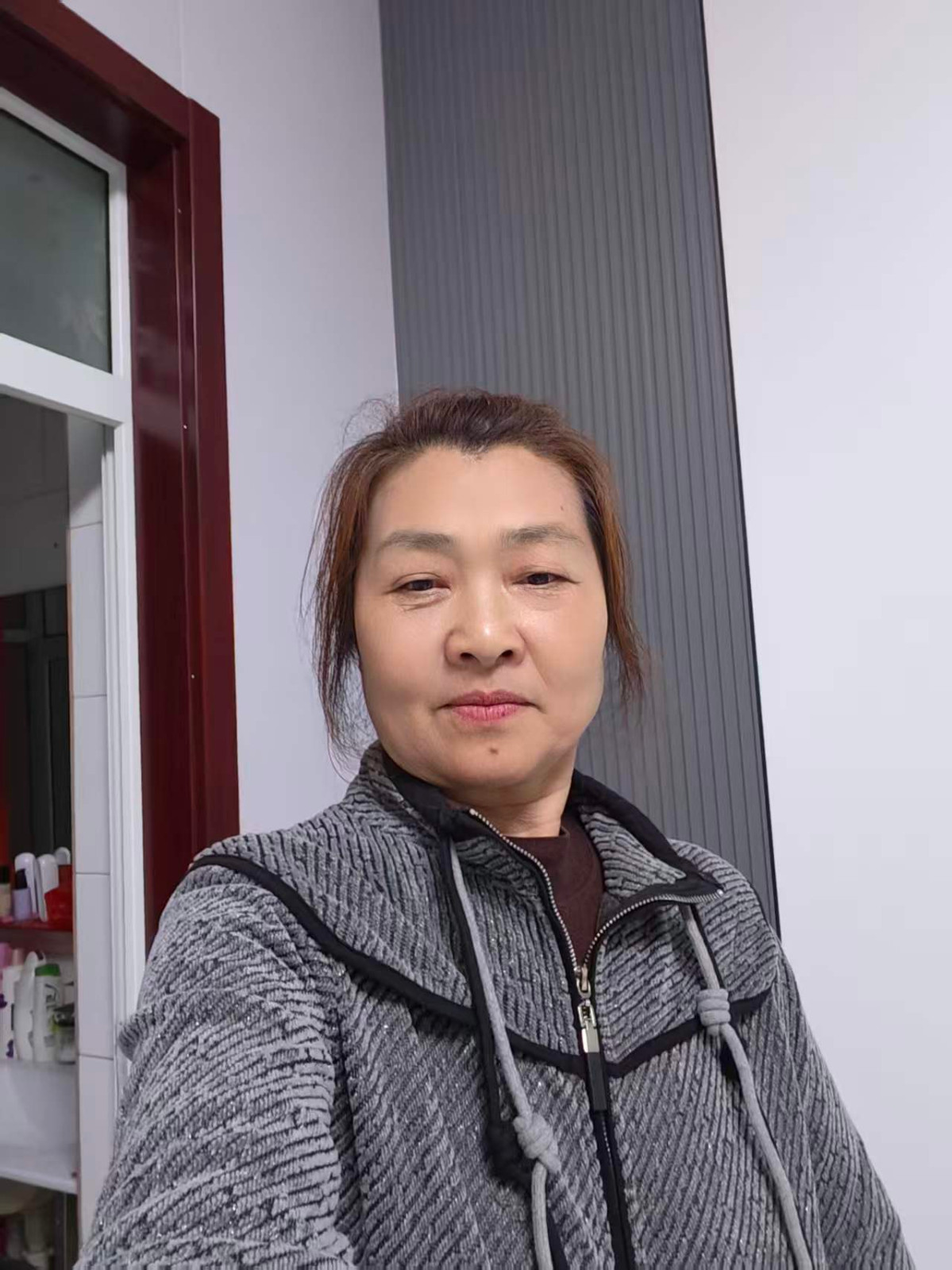 阿姨资料照片