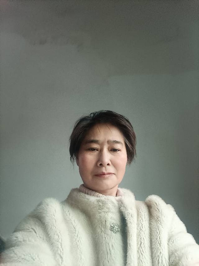 阿姨资料照片