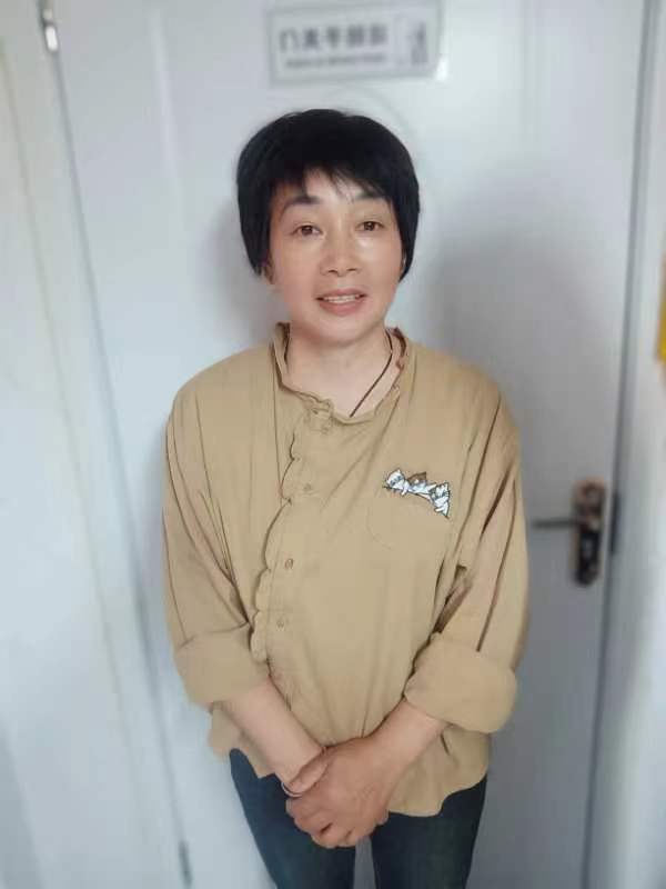 阿姨资料照片