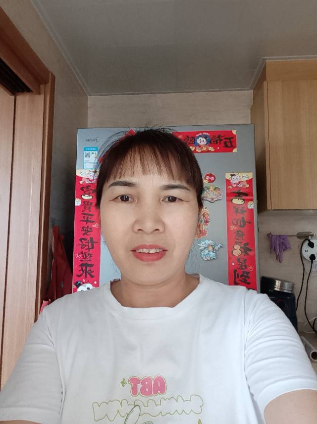 阿姨资料照片