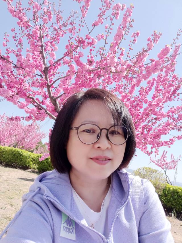 阿姨资料照片