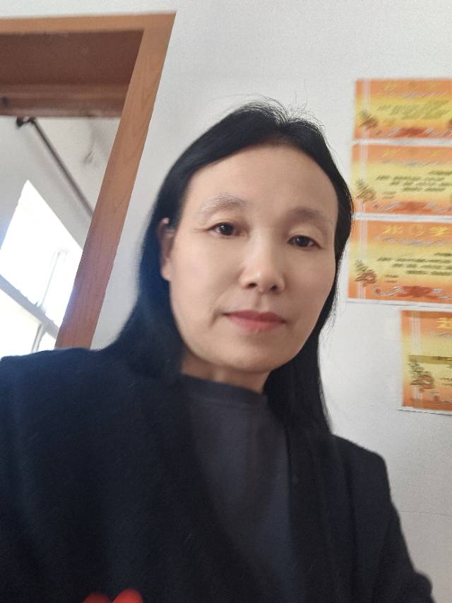 阿姨资料照片