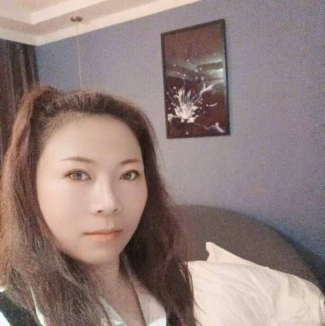 阿姨资料照片