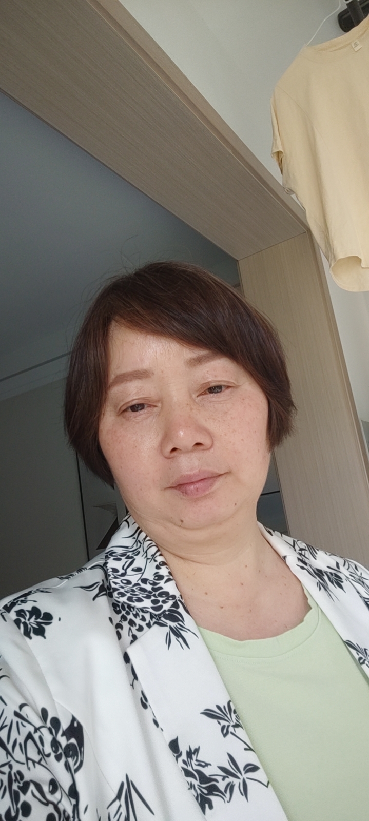 阿姨资料照片