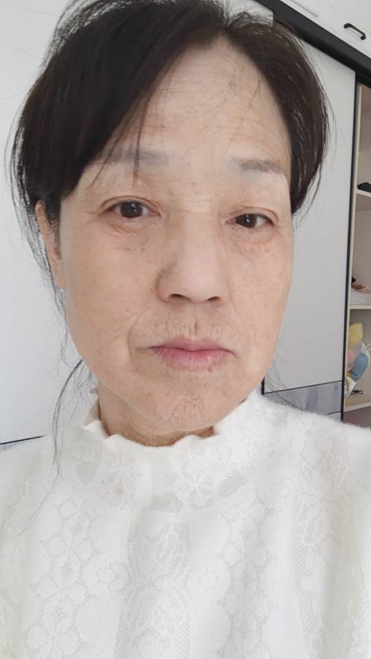 阿姨资料照片