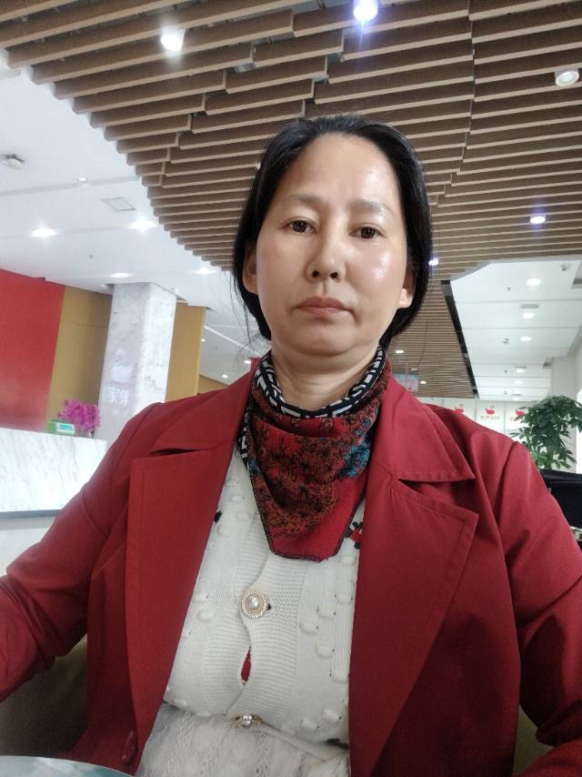 阿姨资料照片