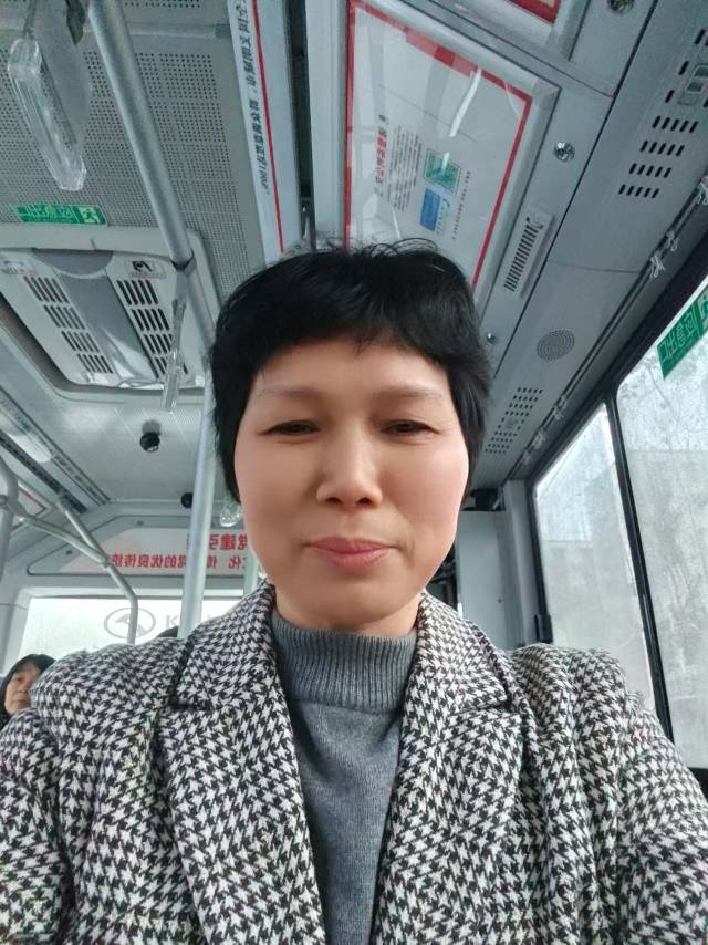 阿姨资料照片
