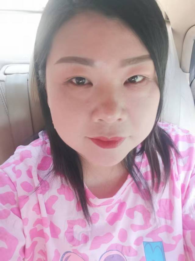 阿姨资料照片