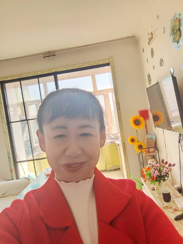 阿姨资料照片