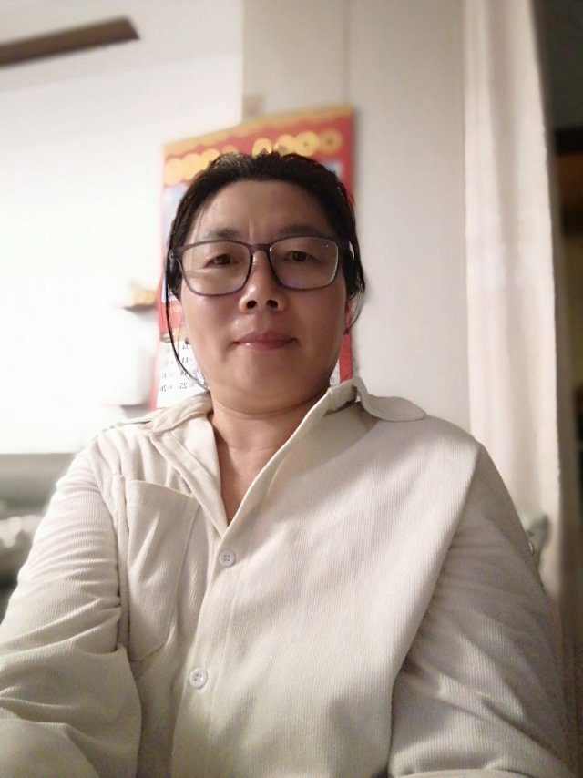 阿姨资料照片