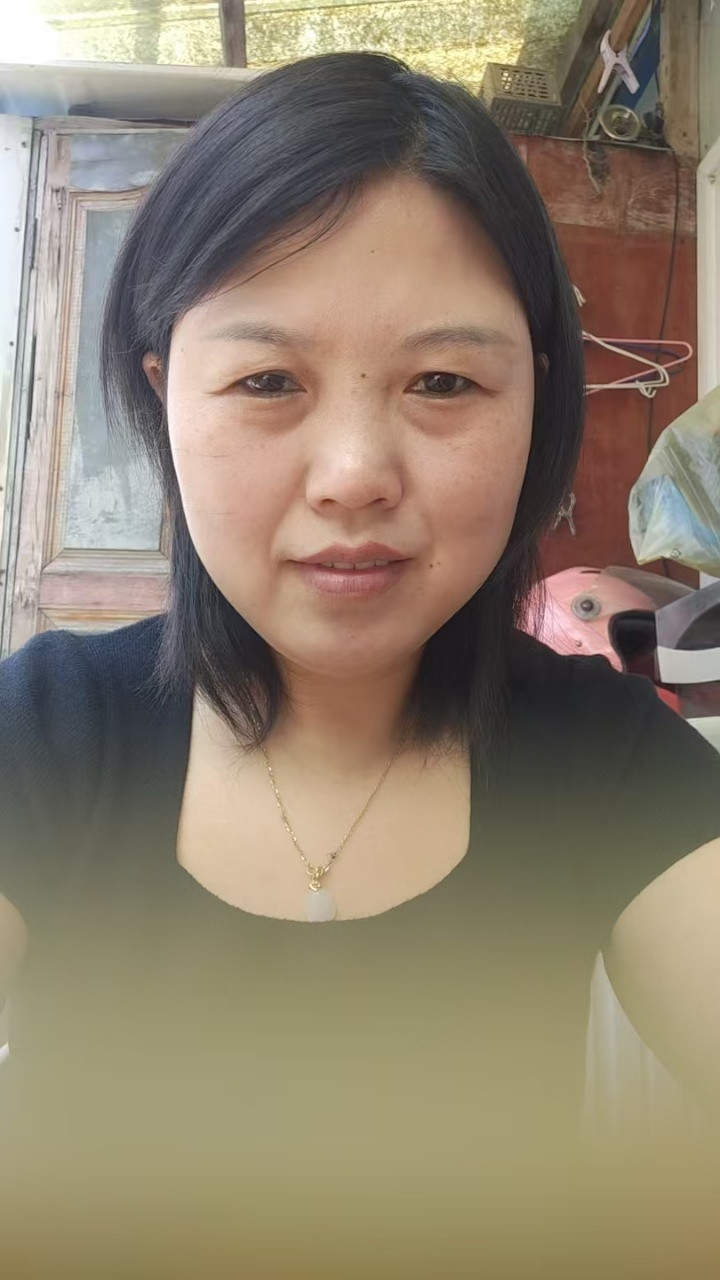 阿姨资料照片