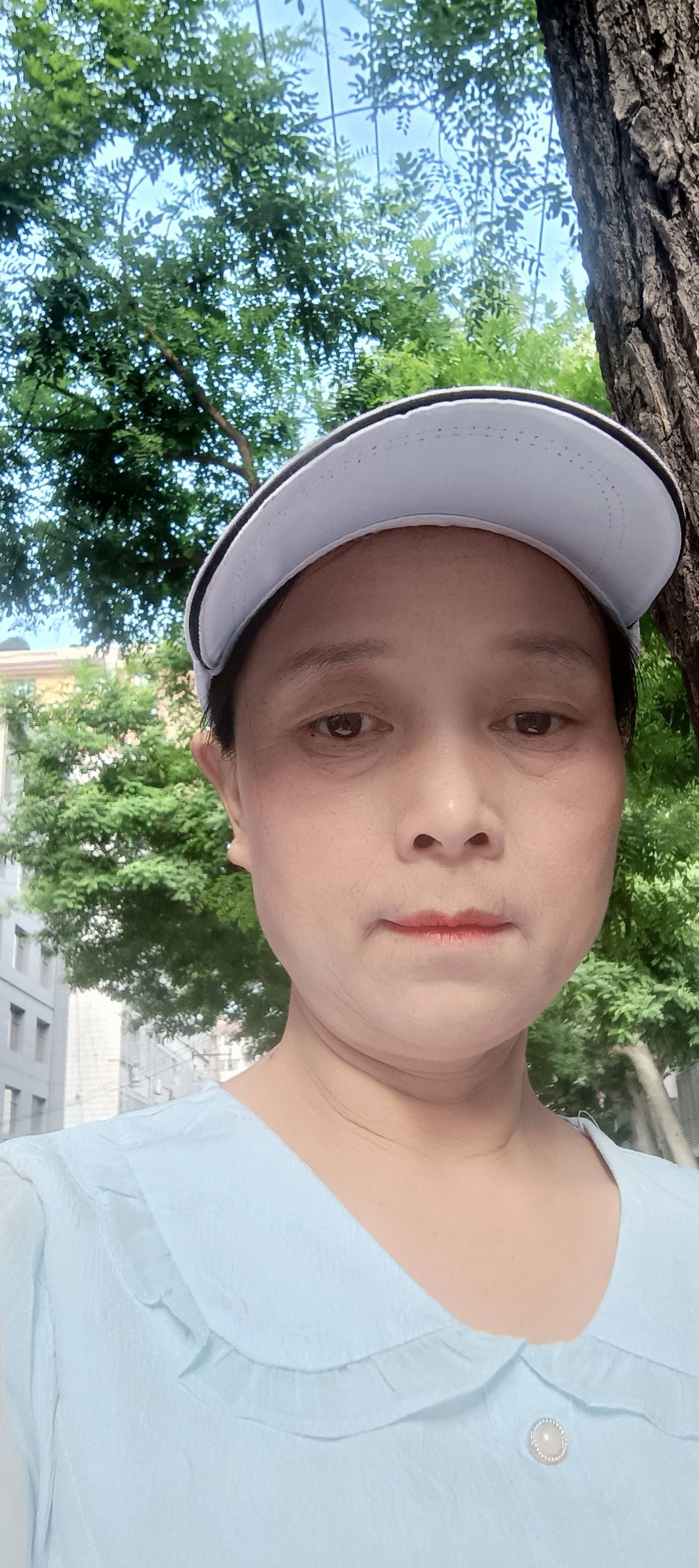 阿姨资料照片