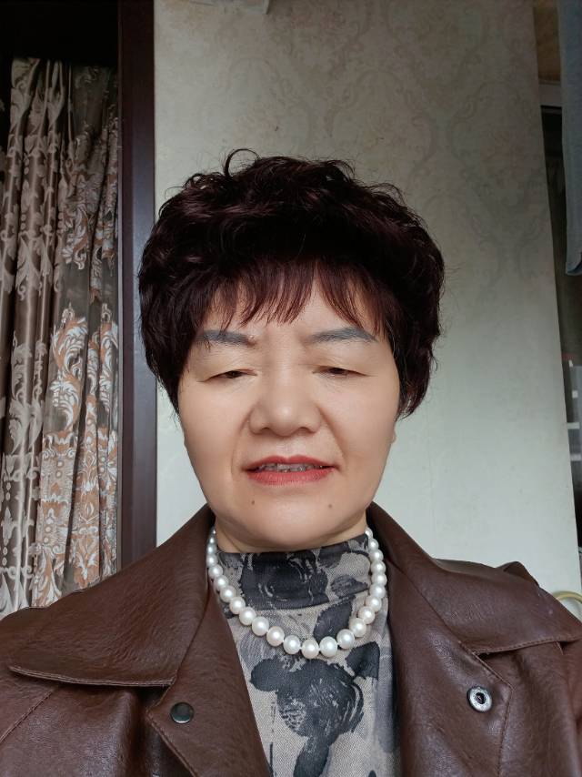 阿姨资料照片