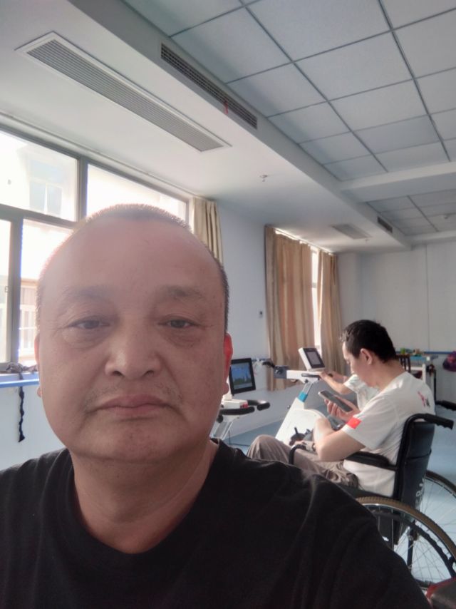 阿姨资料照片