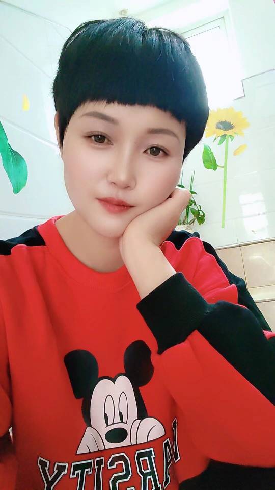 阿姨资料照片