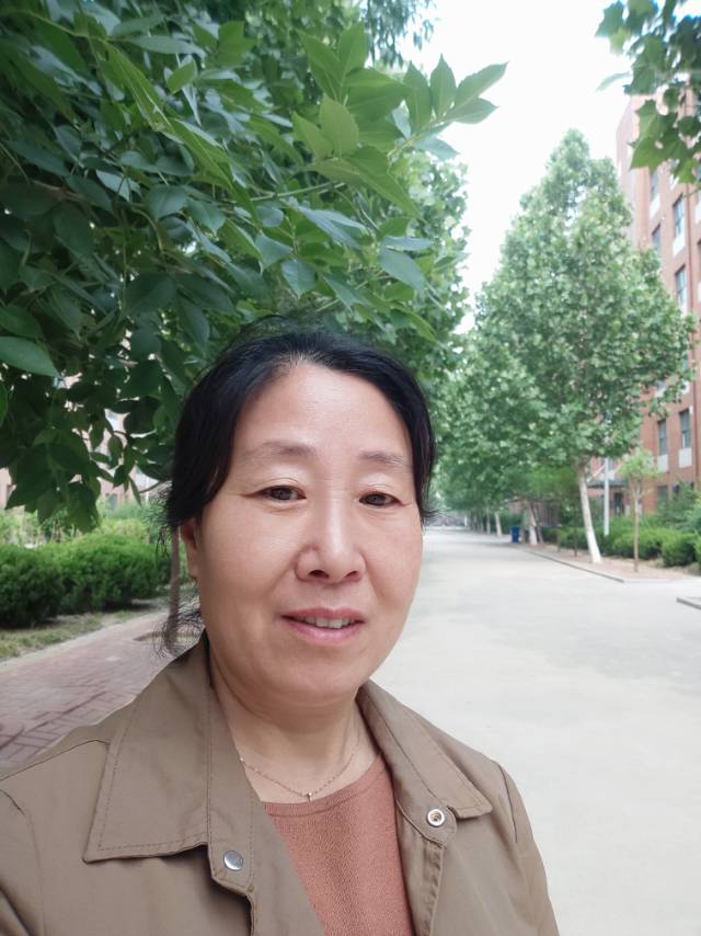 阿姨资料照片