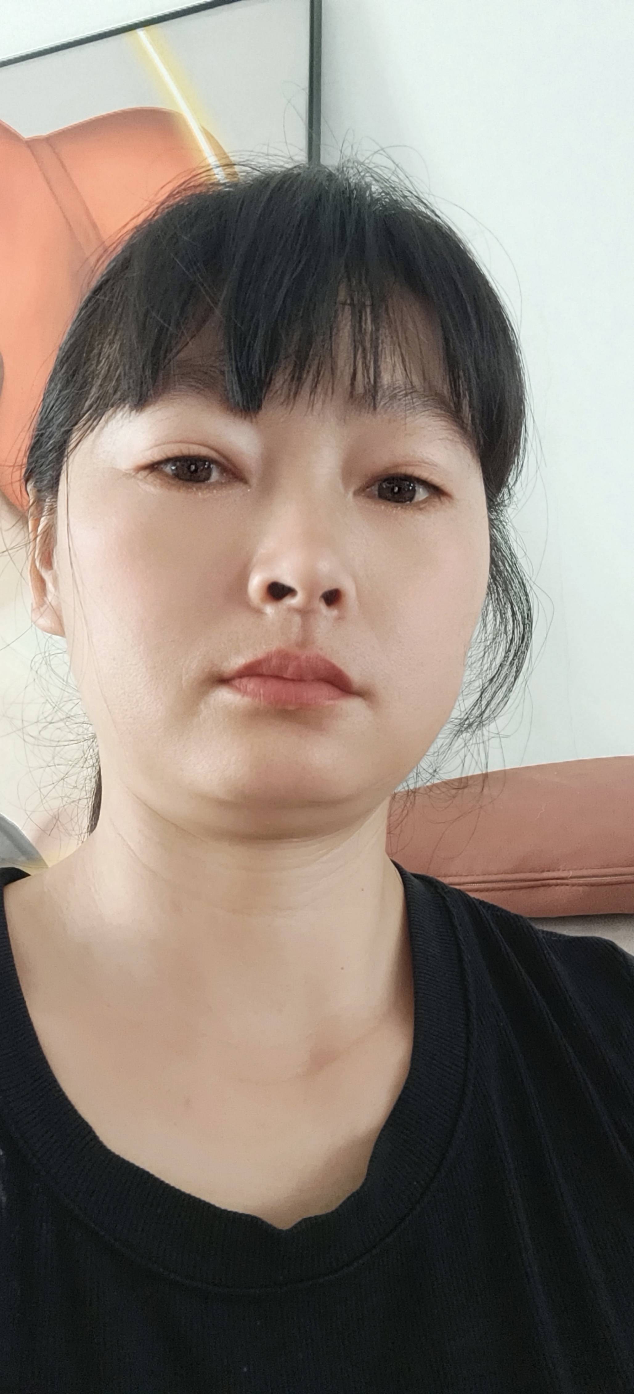 阿姨资料照片