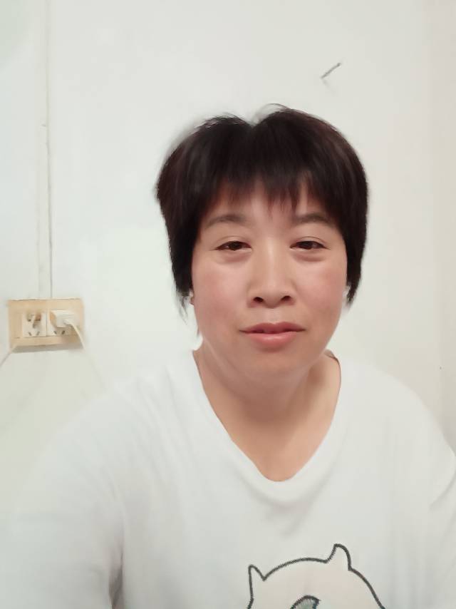 阿姨资料照片