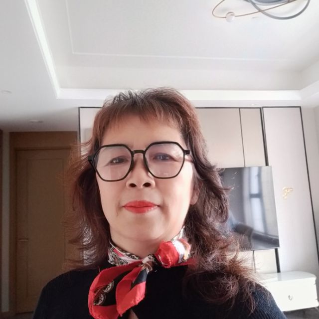 阿姨资料照片