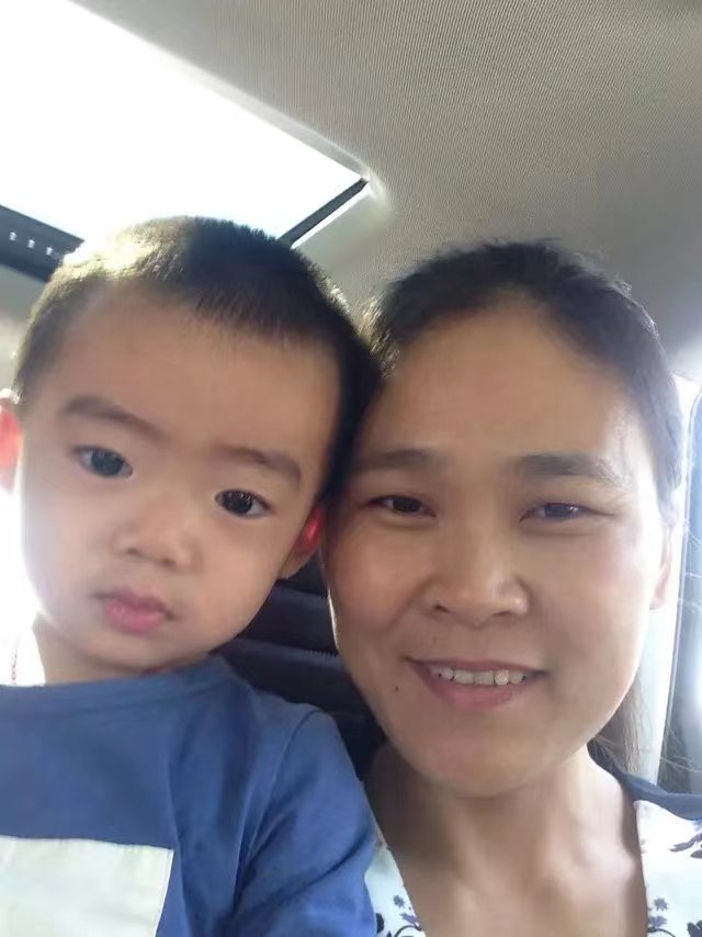 阿姨资料照片