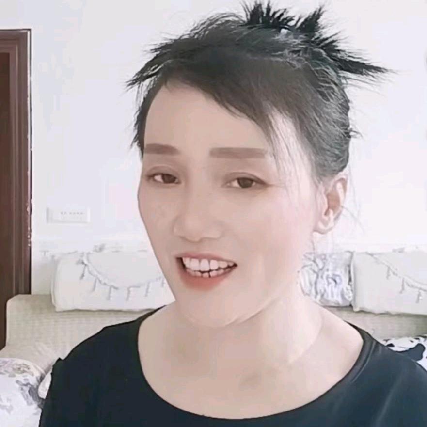 阿姨资料照片