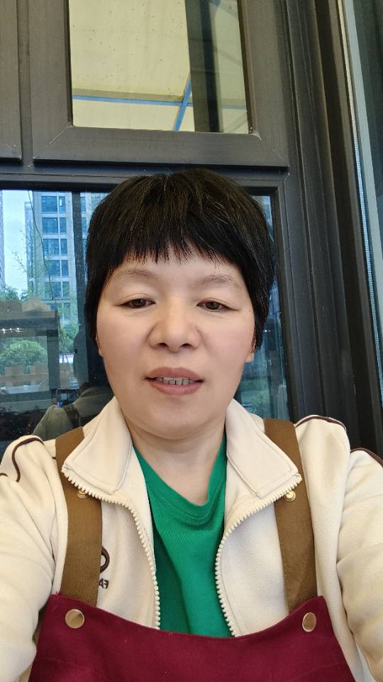 阿姨资料照片