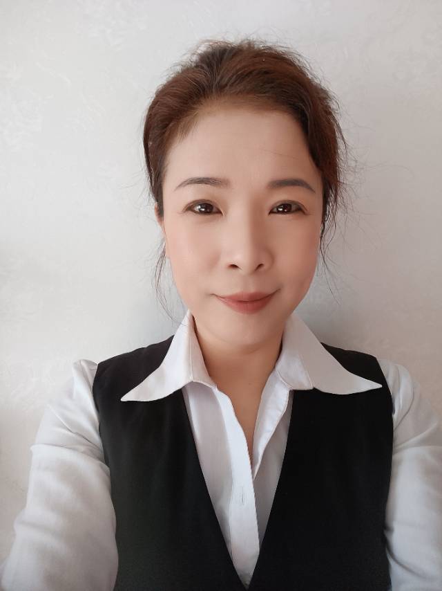 阿姨资料照片