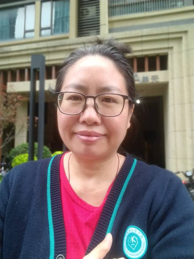阿姨资料照片