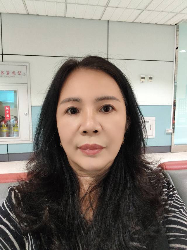 阿姨资料照片