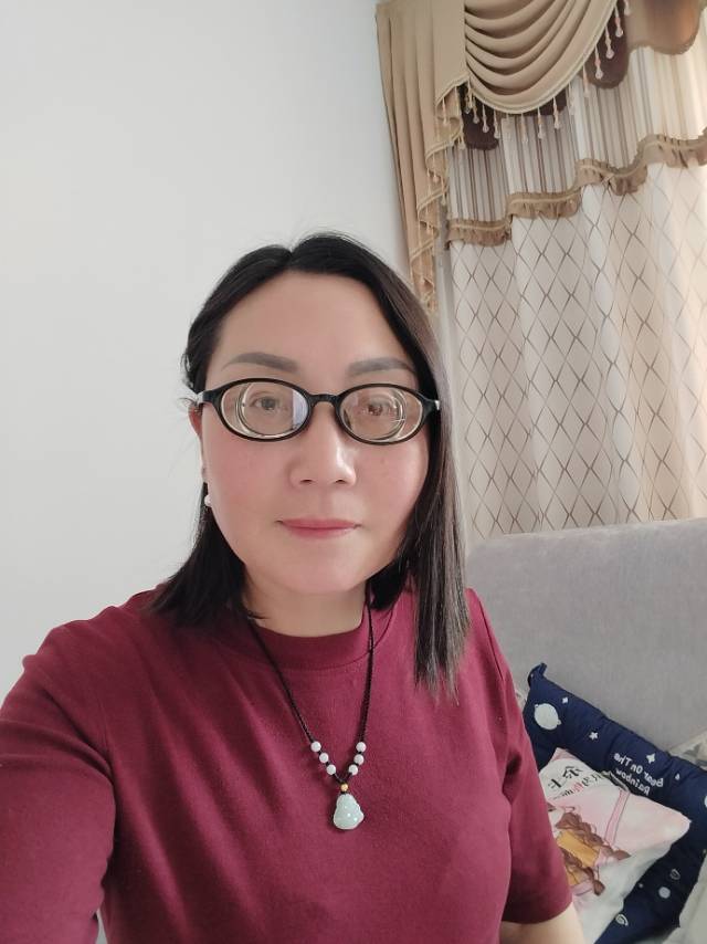 阿姨资料照片