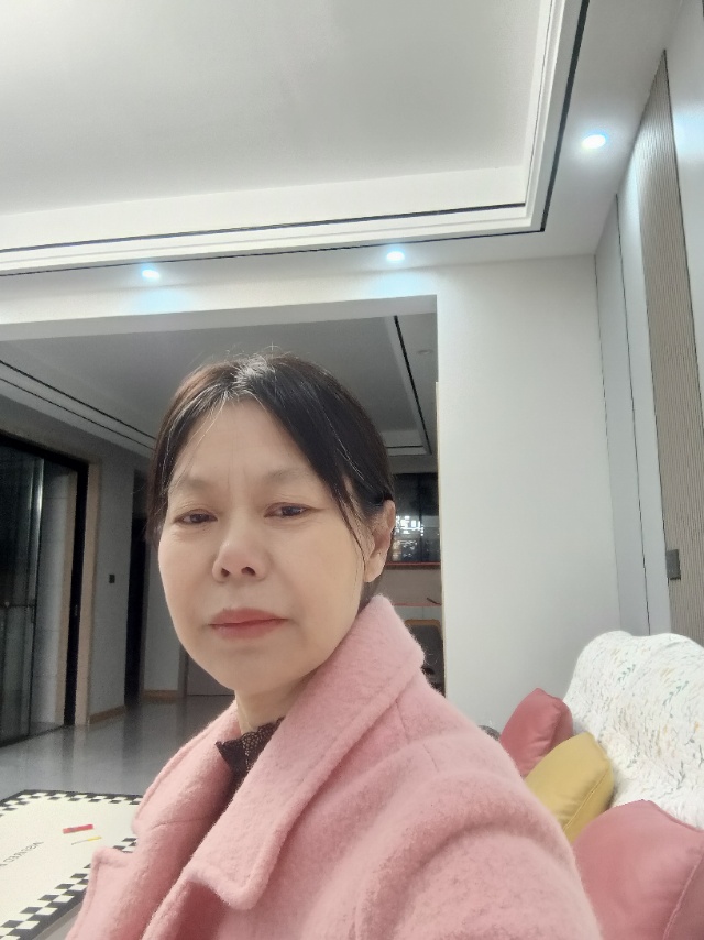 阿姨资料照片
